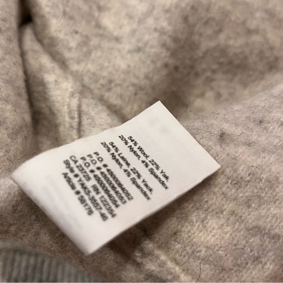 Aritzia Community wool blend shawl - Picture 5 of 5